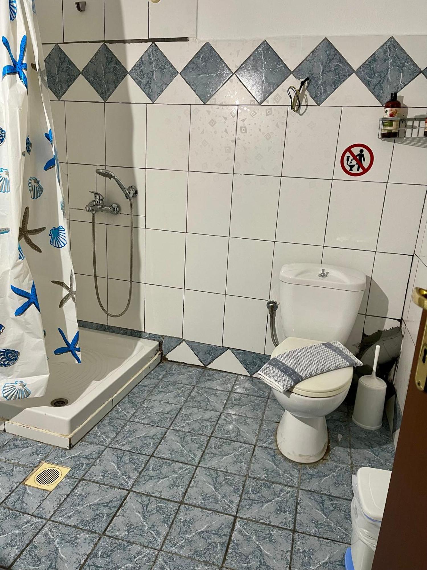 Guesthouse Tsoka Órma Eksteriør billede