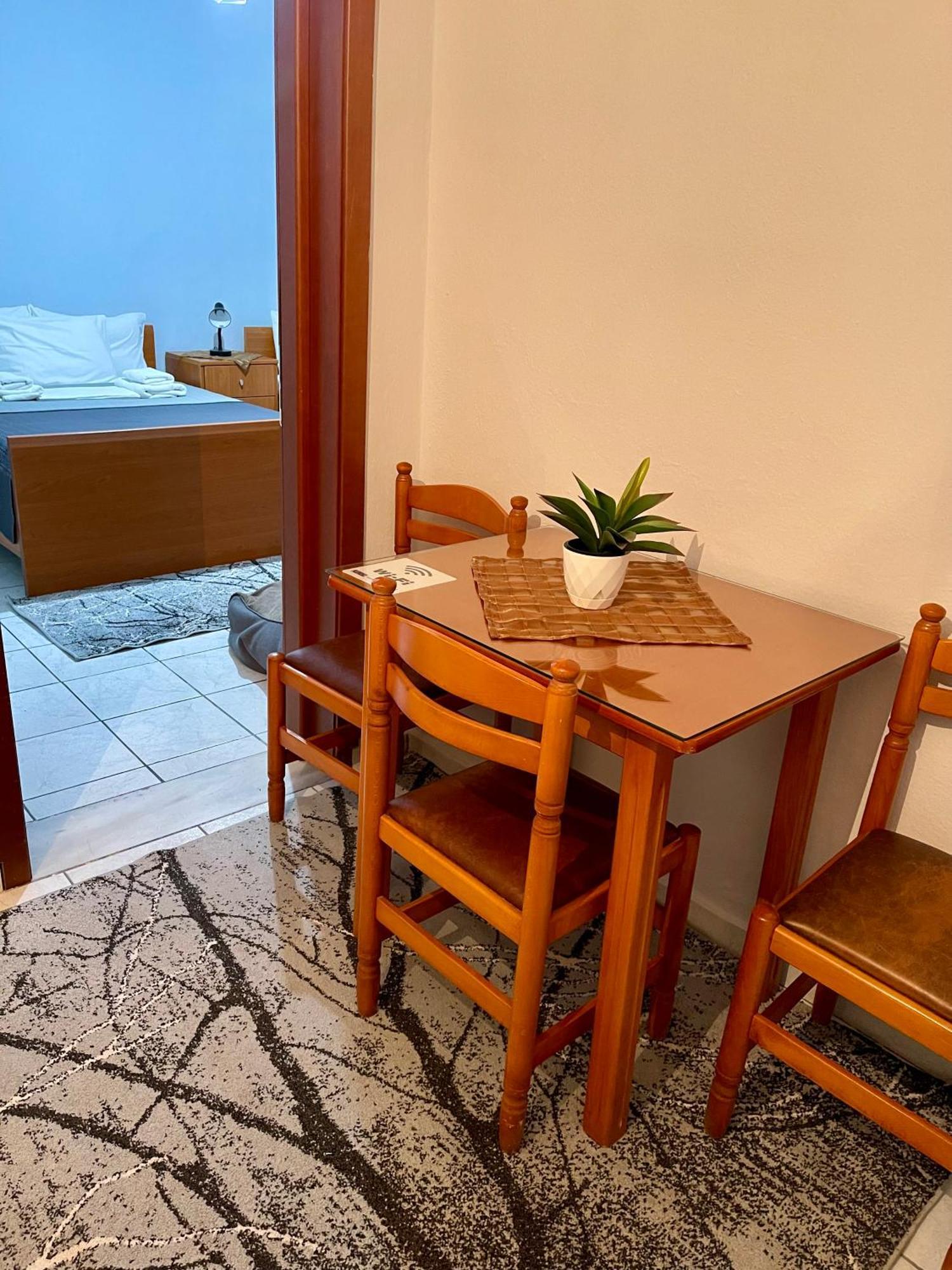 Guesthouse Tsoka Órma Eksteriør billede
