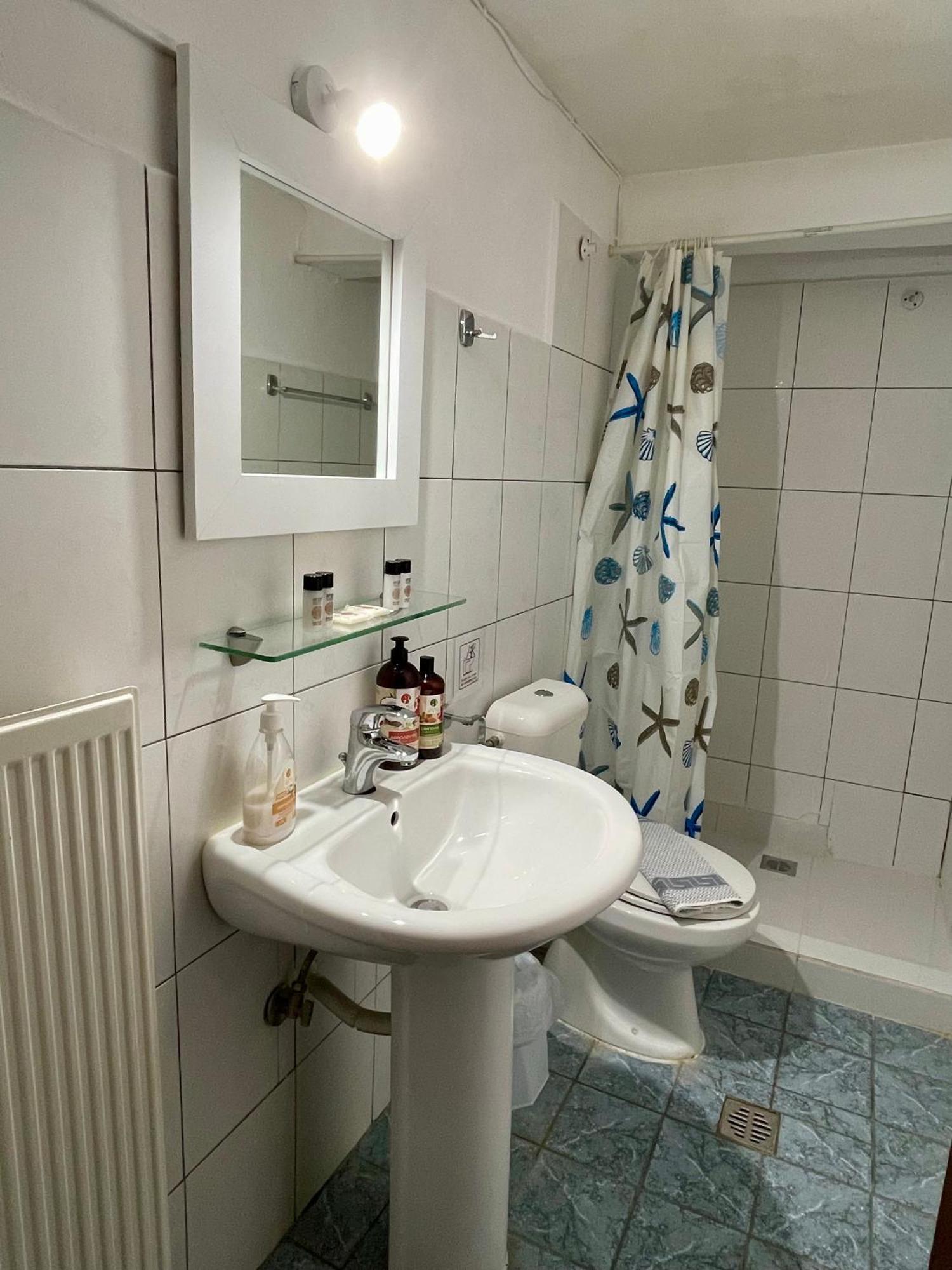 Guesthouse Tsoka Órma Eksteriør billede